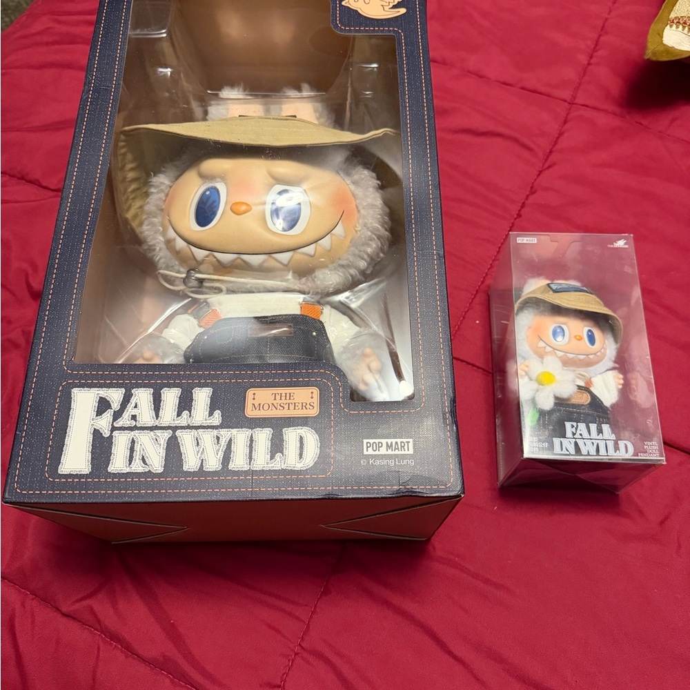 Pop Mart Fall in Wild 400% (38 cm)
